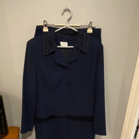 WOMEN'S 2 PIECE FORMAL SUIT - Picture 5 of 6
